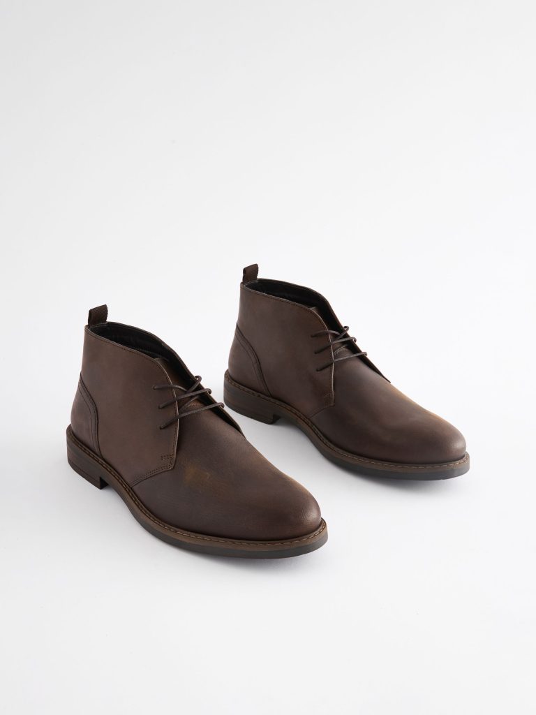 Fortune921| Brown Waxy Leather Chukka Boots