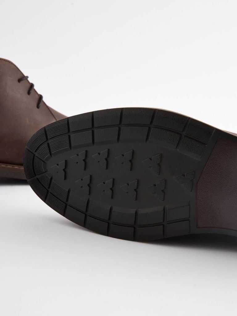 Fortune921| Brown Waxy Leather Chukka Boots - Image 4