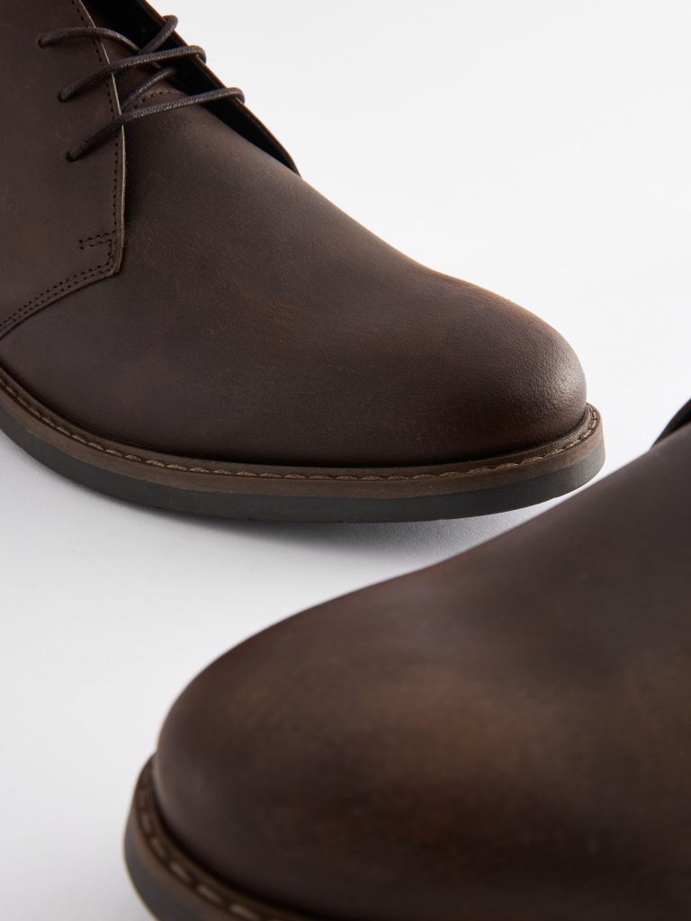 Fortune921| Brown Waxy Leather Chukka Boots - Image 5